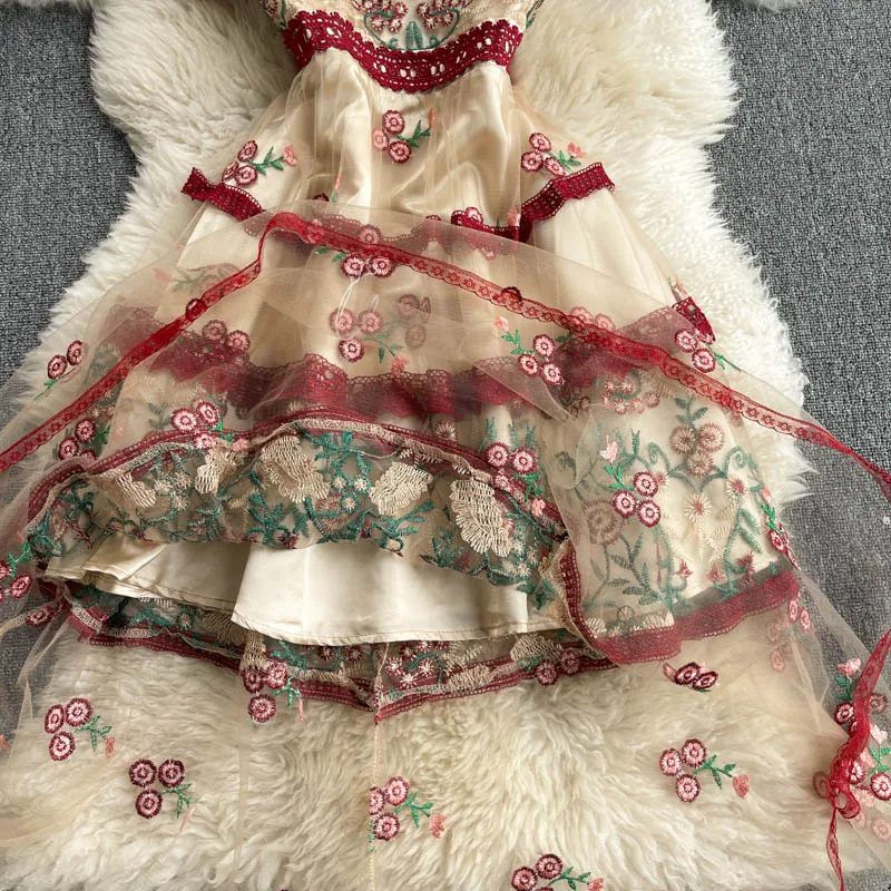 

New Spring Summer Elegant Lace Floral Embroidery Patchwork Party Dress Women Vintage Ladies Boho Beach Holiday Long Dress Robe