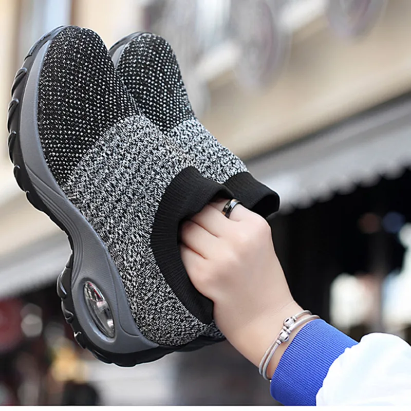 

Casual Lightweight Women's Tennis Shoes Female Sports Sneakers Soft Bottom Socks Shoes Height Increasing Platform Tenis Feminino