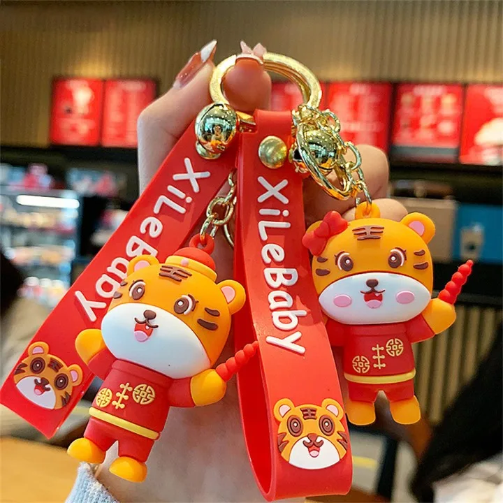 

1pc Keychain Chinese New Year Of Tiger 2022 Lucky Tiger Ornament Red Mascot Tiger For 2022 Birthday Gift Home Decor
