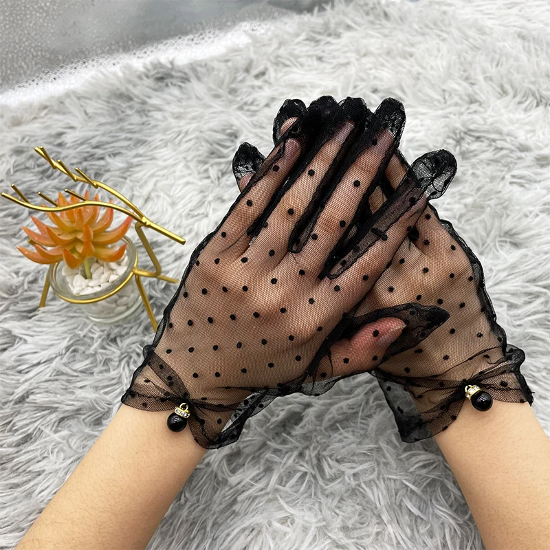 

1 Pair Grace Autumn Summer Women Short Tulle Gloves Stretchy Lace Spots Lotus Leaf Sheers Flexible Accessories Full Finger