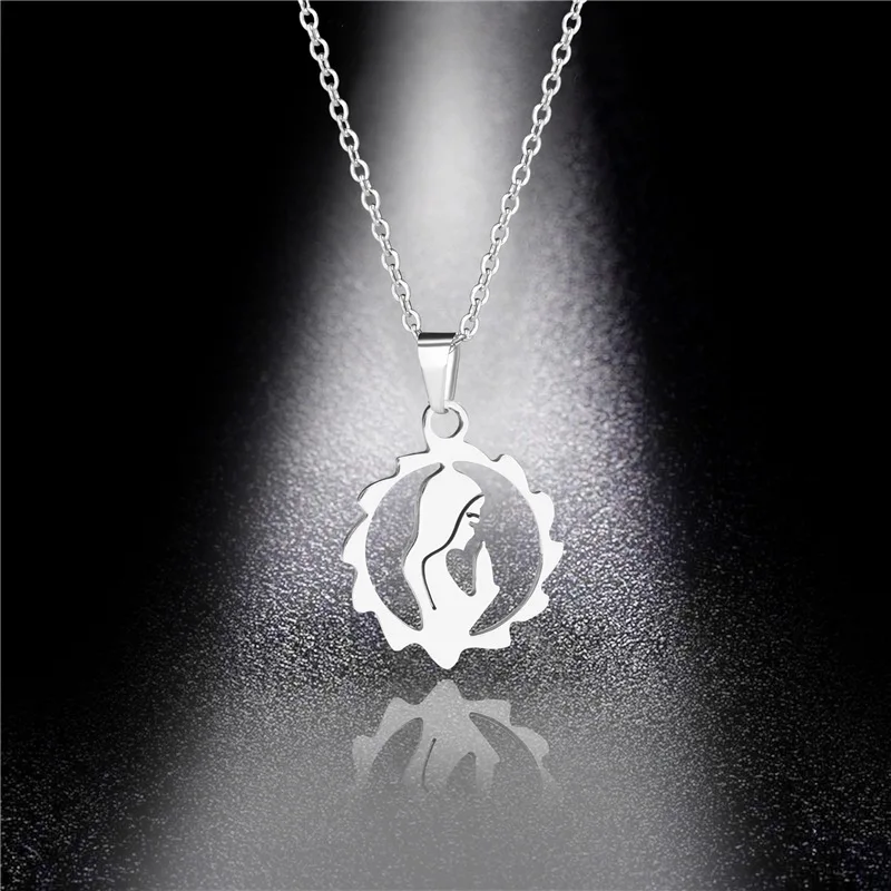 

2021 Mother's Day Mom Necklace for Women Stainless Steel Love Pendant Necklace Accessories Gift Jewelry