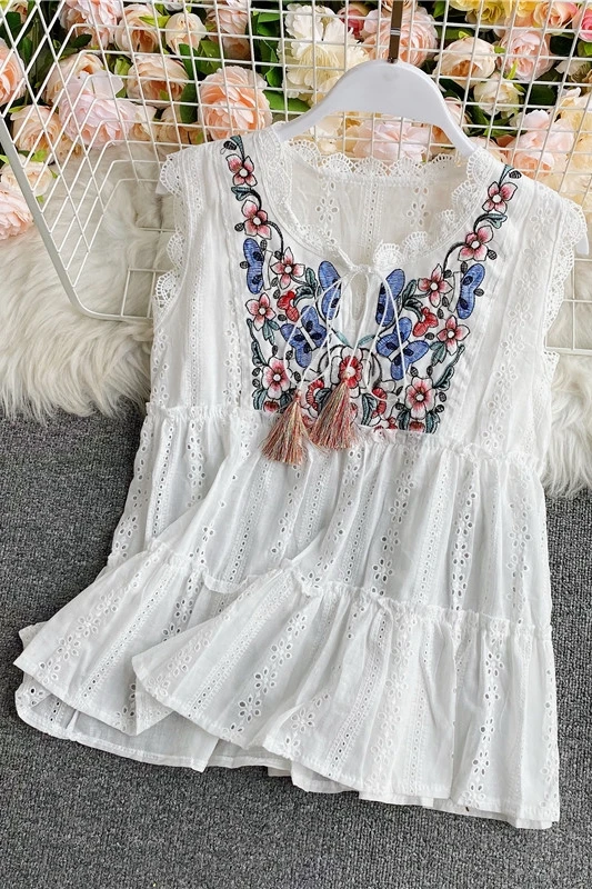 

Summer 2020 Loose Sweet Tassel Embroidered Western Style Top Wooden Ear White Shirt Super Fairy Doll Lace Shirt for Women
