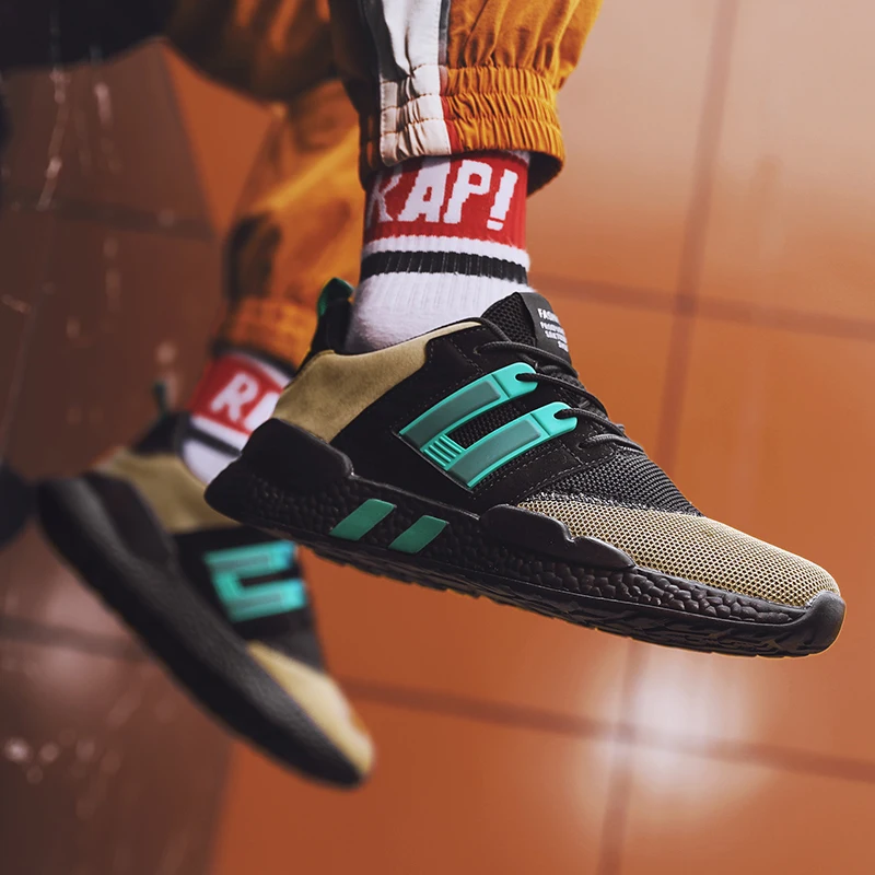 Новинка 2020 легкая спортивная обувь дышащая сетчатая на шнуровке для ходьбы бега