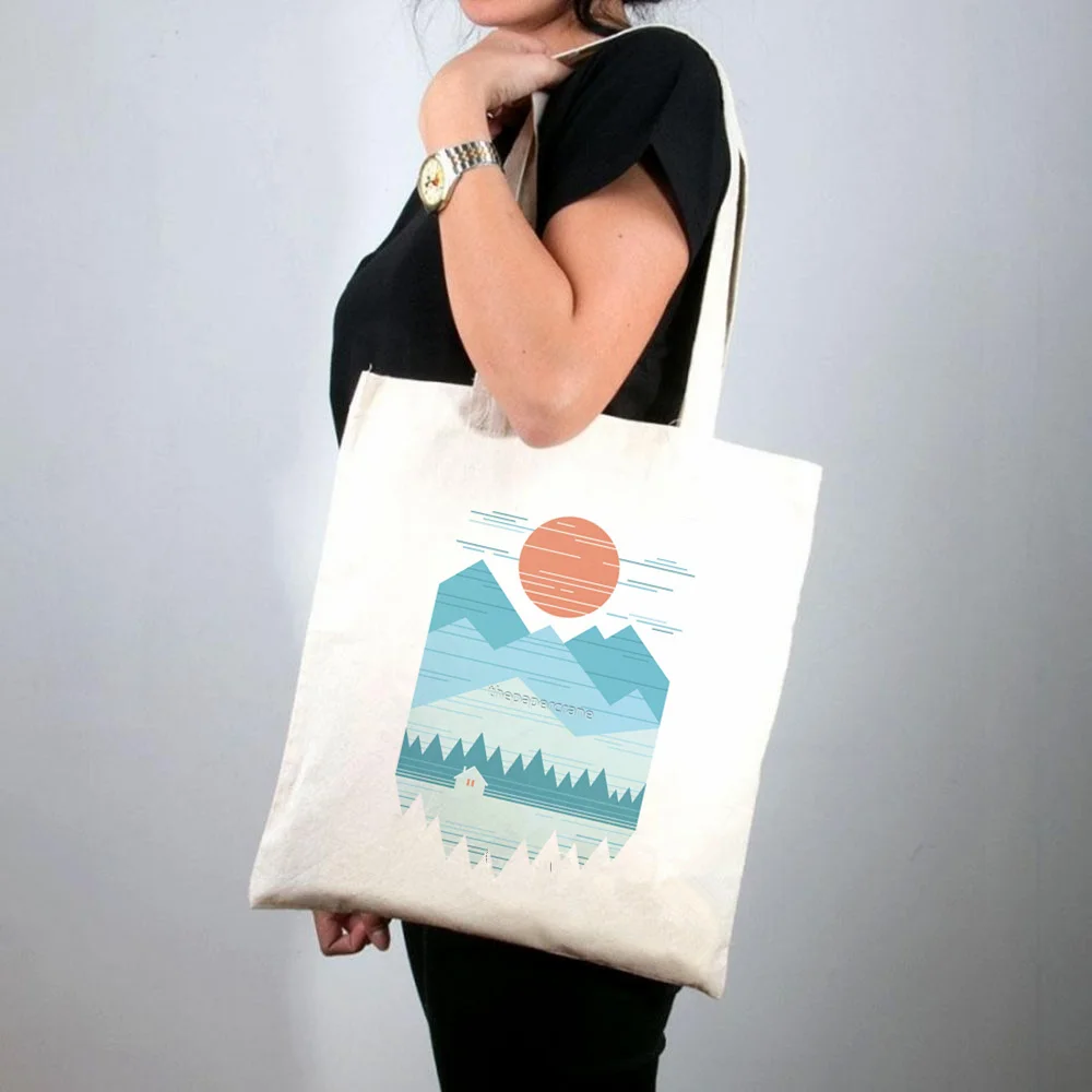 

2021 Shopper Bumblebee Illustrations Printed Tote Bag women Harajuku shopper handbag girl Shoulder shopping bag Lady Canvas Bag