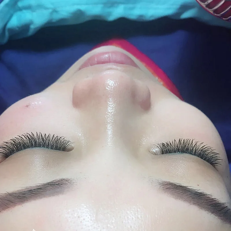 Жидкий спрей для ухода за ресницами и наращиванием искусственных ресниц |