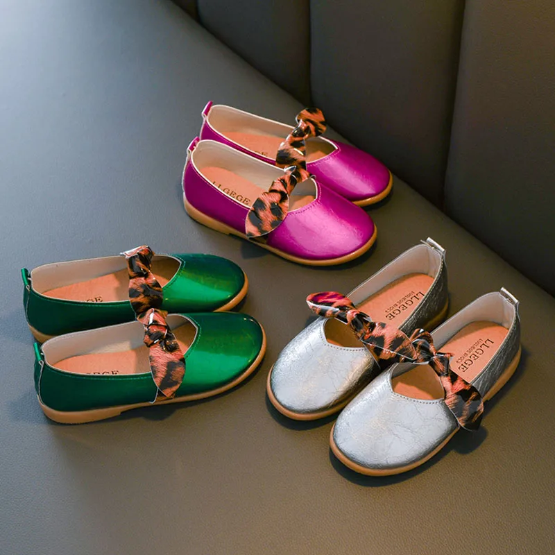 Лоферы для девочек Блестящие Кроссовки принцессы маленьких коллекция 2019 года