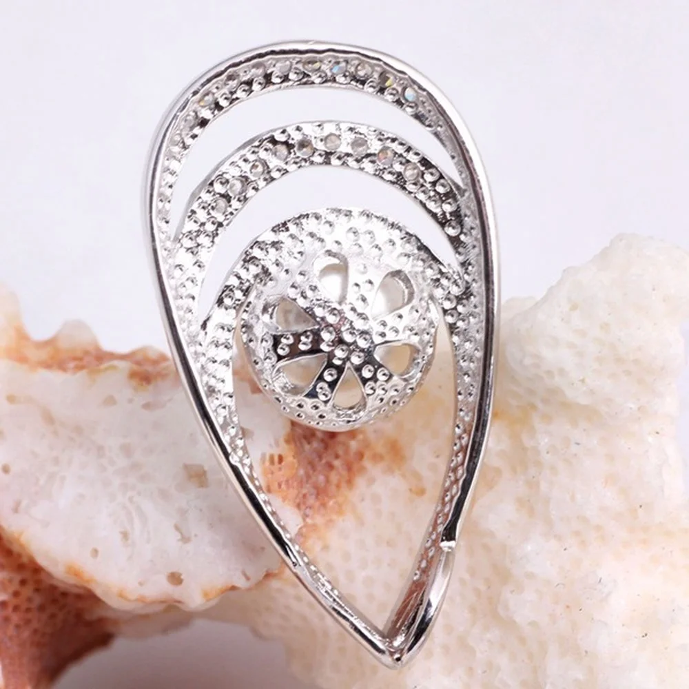 

New women's 925 sterling silver necklace three-layer pearl pendant, European and American popular diamond-studded pearl jewelry