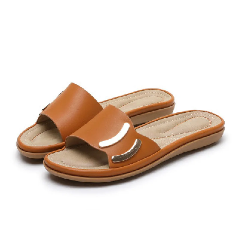

New Large Women's Shoes Sandals Fashionable Comfortable One Line Sandals Leisure Beach Metal Button Slippers Large Size 35-43