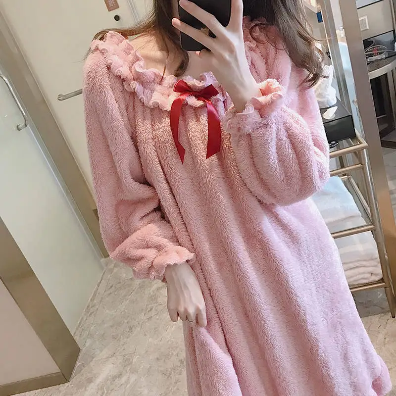 Princess Wind Pajamas Female Winter Coral Velvet Cute Sweet Girls Velvet Loose Autumn Winter Long-sleeved Facecloth Nightgown