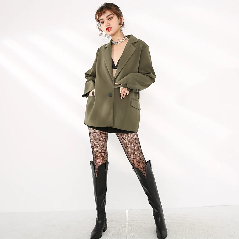 

[EAM] Women Brown Big Size Temperament Blazer New Lapel Long Sleeve Loose Fit Jacket Fashion Tide Spring Autumn 2021 1DB32516