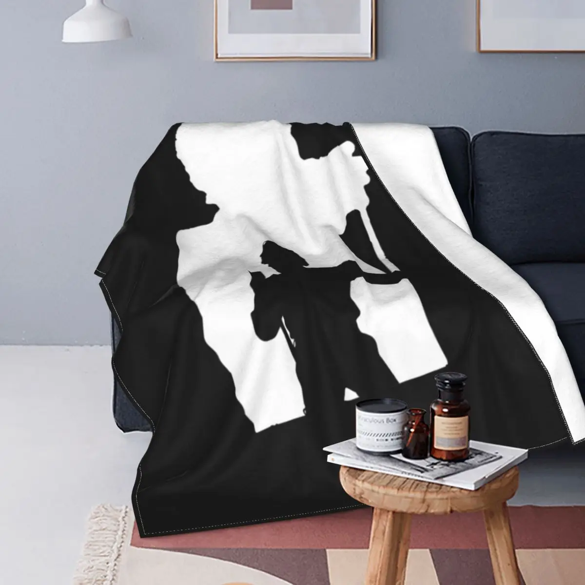 

Johnny Hallyday Shadow Blanket Rock Roll Star Soft Fashion Bedspread Comfy Fleece All Weather Blanket
