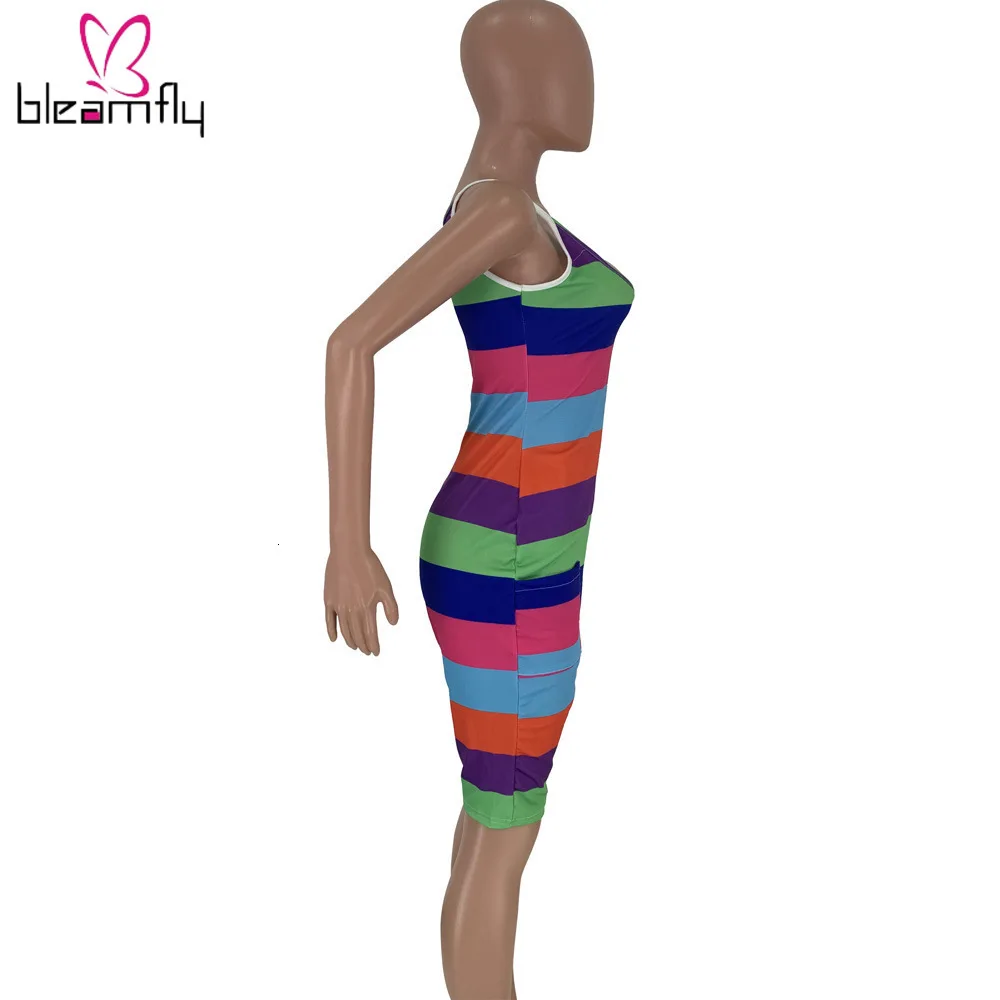 Женский Летний комбинезон на бретельках без рукавов в разноцветную полоску до
