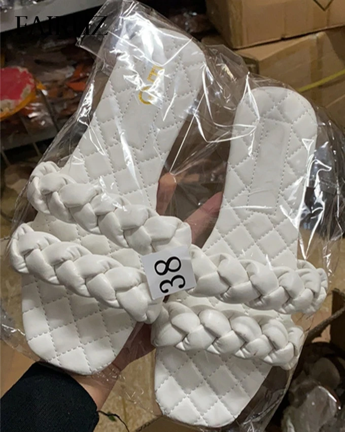 

Chic Women Slippers 2021 Hot Women Weave Slippers Flat Shoes Fashion Leisure Shoes Beach Shoe Charm Office Women Flat Slippers