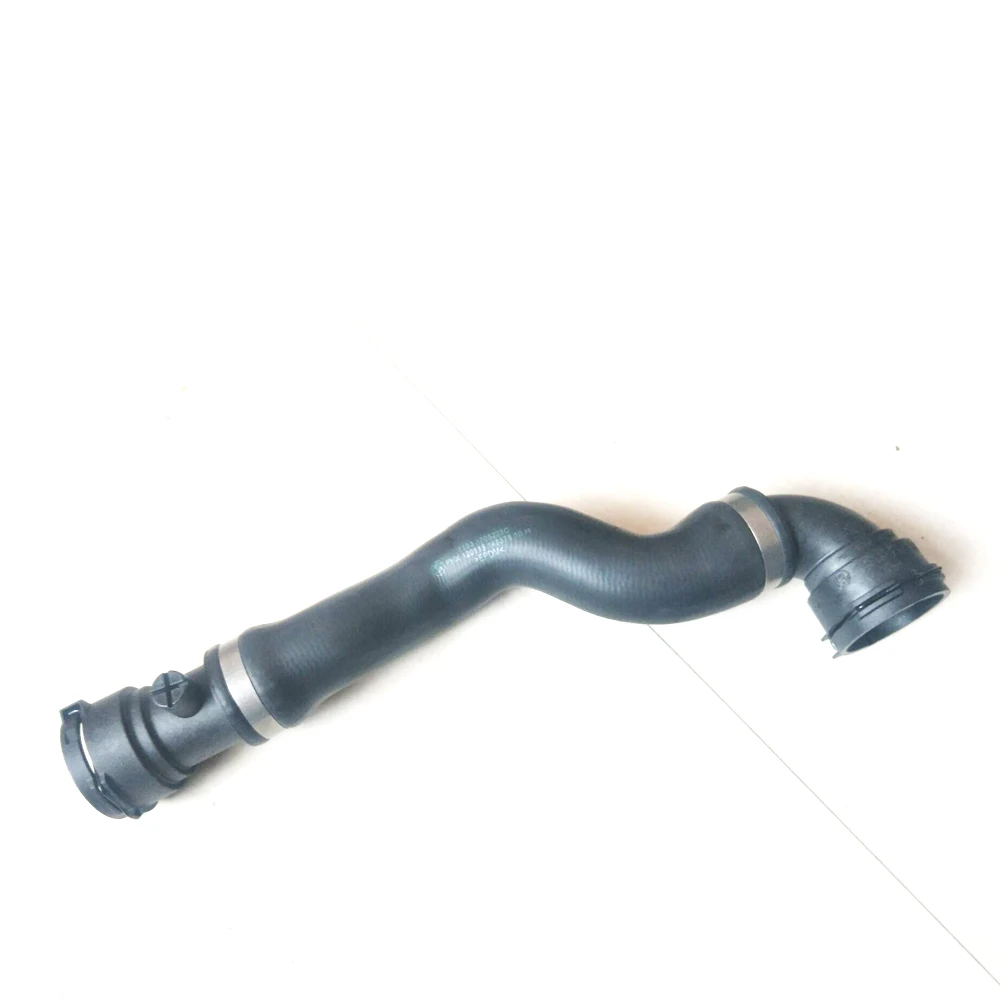 Верхний шланг охлаждающей жидкости радиатора подходит для BMW 5 серии 7