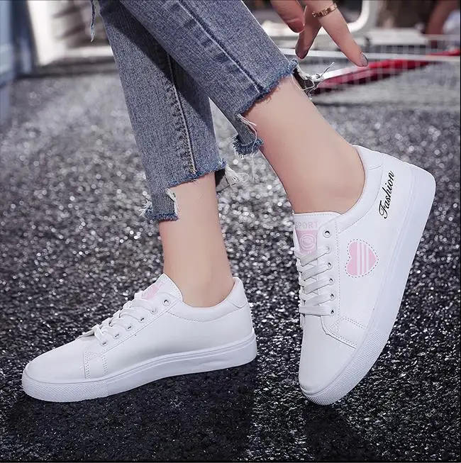 Супер уверенные в себе женские белые кроссовки 2019 г. В классическом стиле простые
