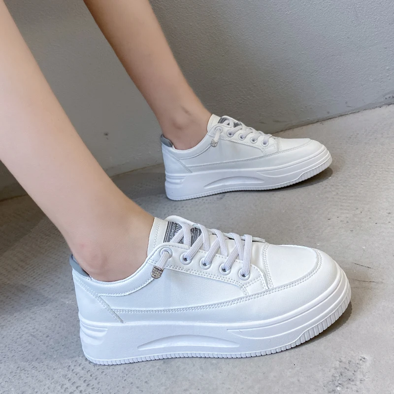 

Trendy Women Vulcanized Shoes Breathable Chunky Sneakers Women Casual Flat Shoes Women's Platform White Shoes Chaussures Femme