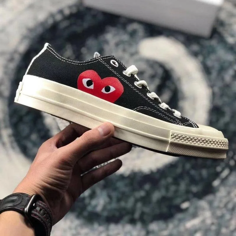 

Новинка; Классические Лидер продаж 1970s Любовь Игра CDG обувь Для женщин спортивная обувь; Zapatos De Mujer; Обувь для мужчин, есть большие Размеры кро...