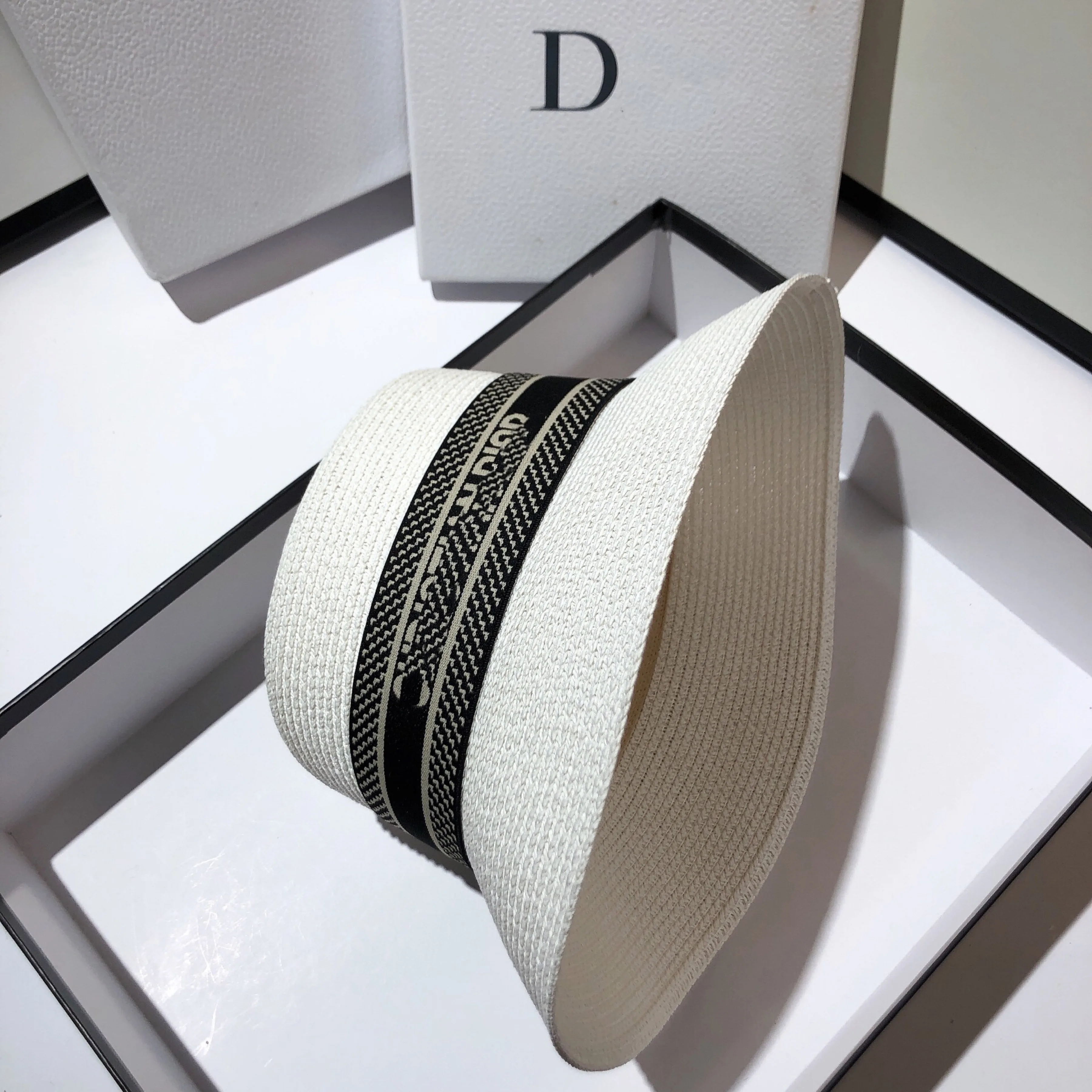 

Women Summer Beach Hat Designers Fashion Wide Brim Straw FedoraHat Bucket Casual Weave Stripe Caps