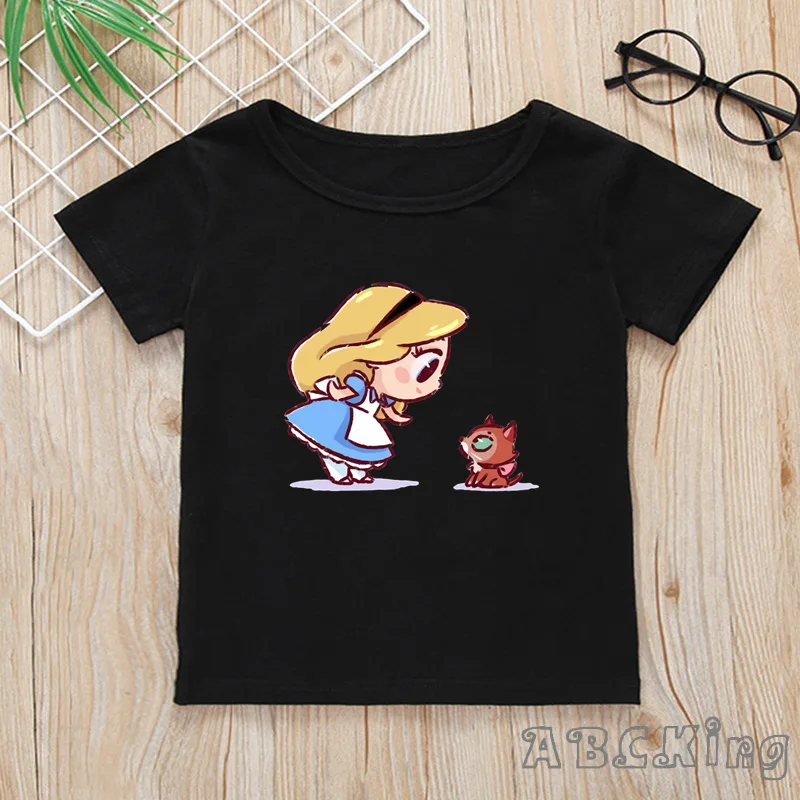 Модная детская футболка с изображением маленькой принцессы Алисы и лисы летние