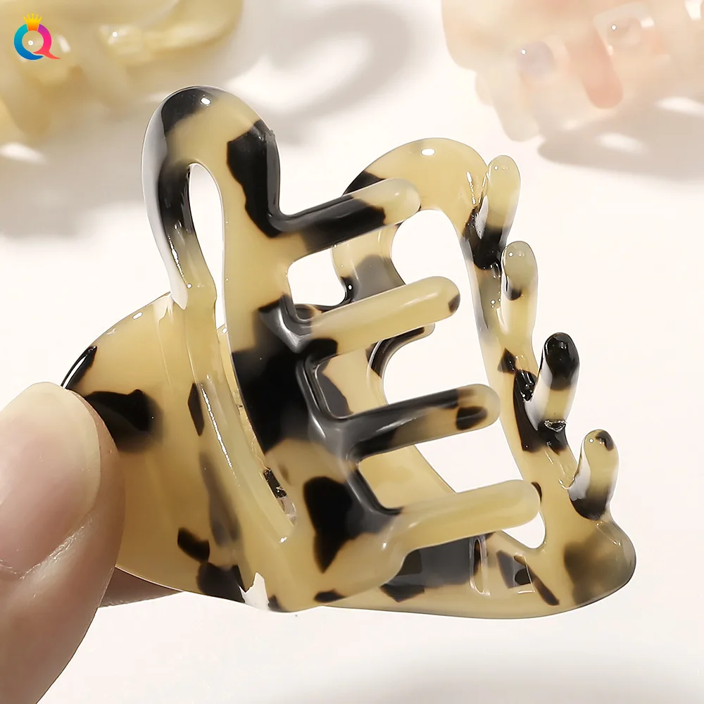 

Hot acetate fiber Butterfly shape Hair Claw For Women Girls Hair Accessories Hair Claw Clips Crab For Hair Simple Hair Clamps