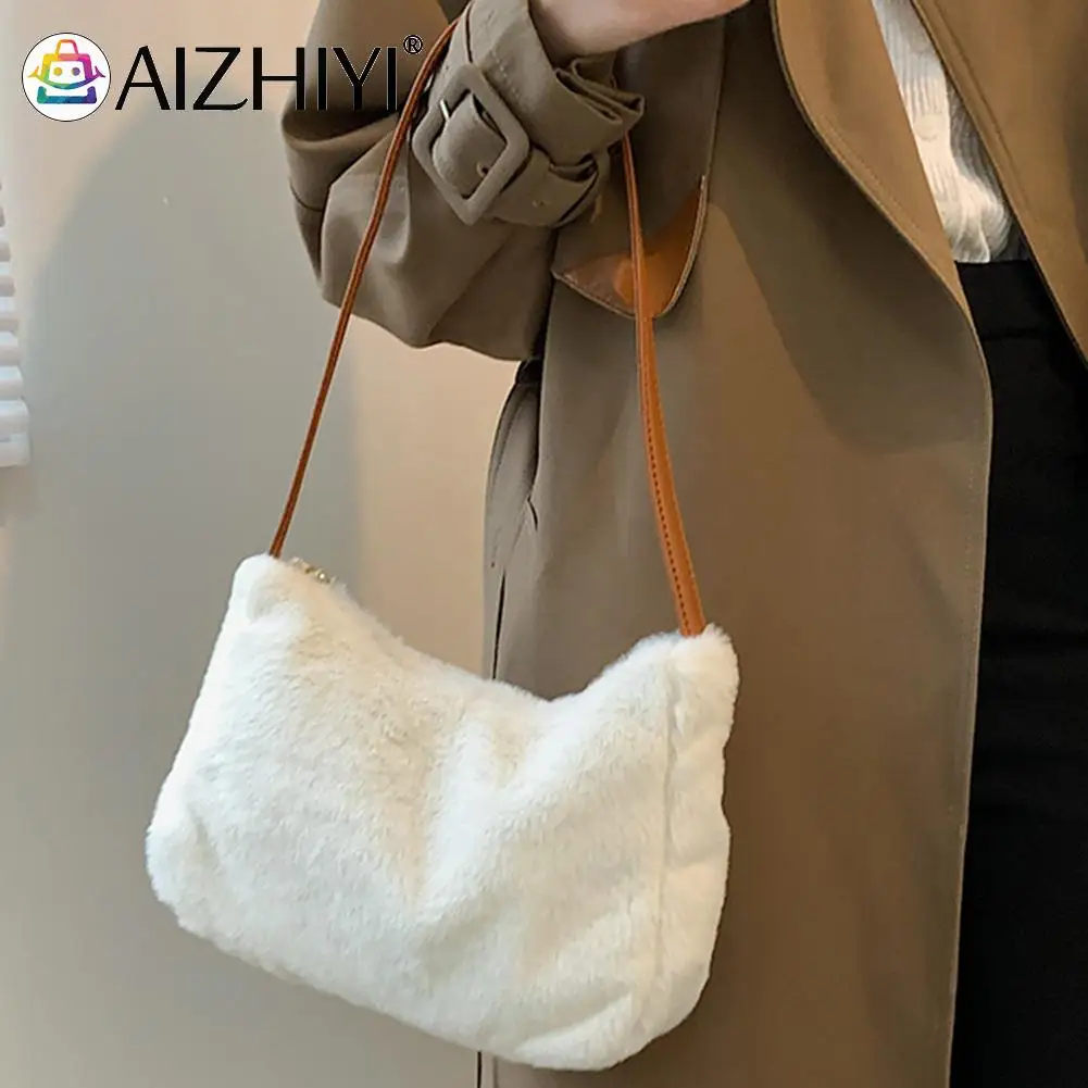 

Vintage Shoulder Bag Women Winter Plush Solid Color Shoulder Underarm Bag Daily Purse Handbag for Shopping Travel
