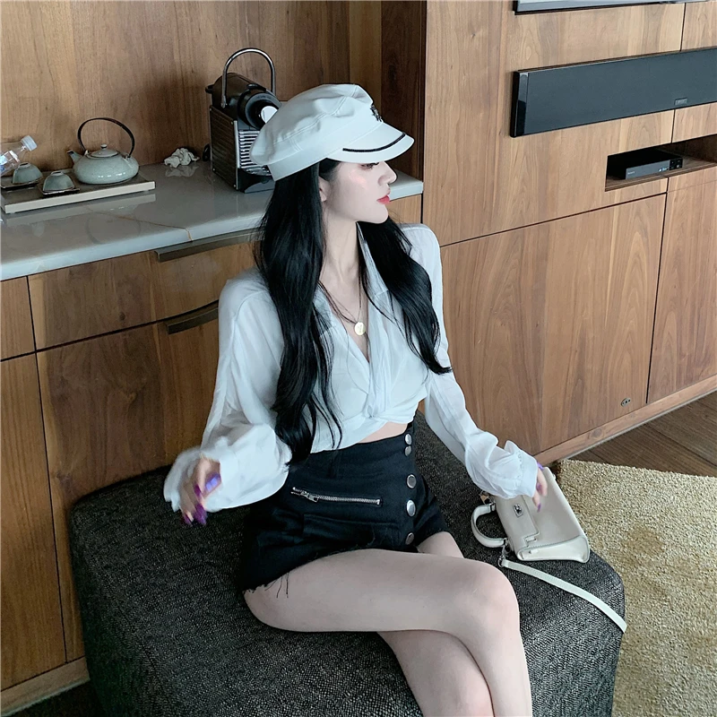 

2021 Fashion Summer Casual Women's Denim Black Skirt Baggy Youth Vitality Girl Student Multi Button Sense of Design Short Skirt