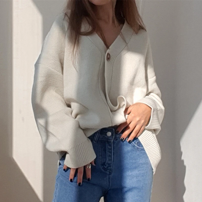 

Colorfaith New 2021 Winter Spring Women's Sweaters V-Neck Buttons Cardigans Oversized Fashionable Korean Lady Knitwears SWC18190