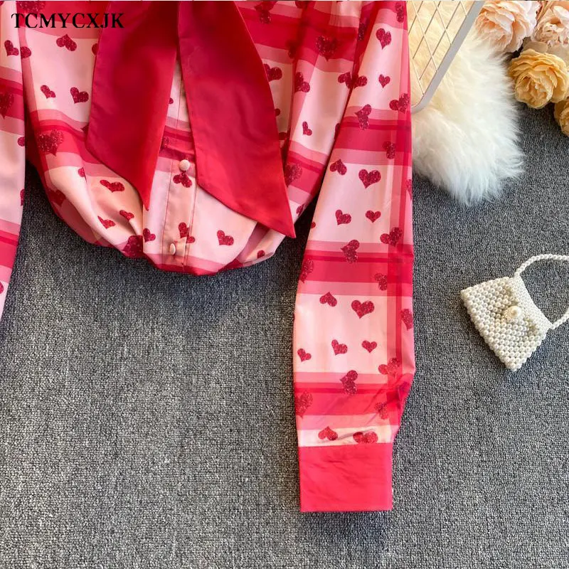 

2021 New Vintage Elegant Shirts Women Bowknot Heart Love Print Casual Blouses Women Spring Harajuku Plus Size Chiffon Top Femme