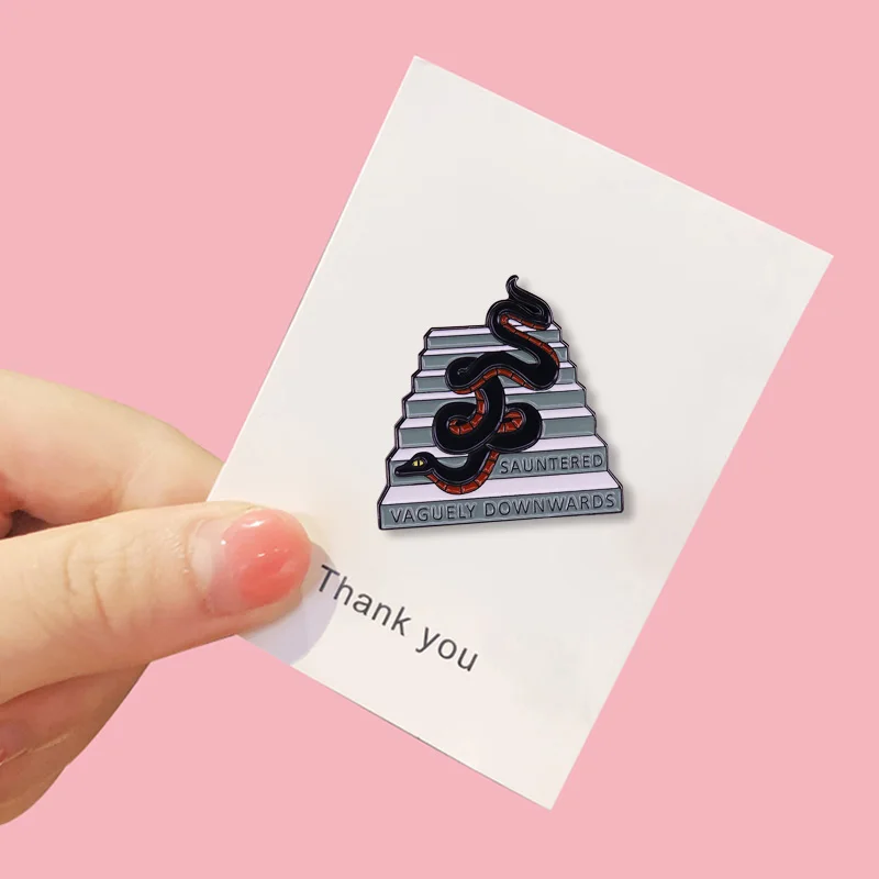 Ползучая булавка падение с неба змея которая искушала ЕВА в саду Эдема