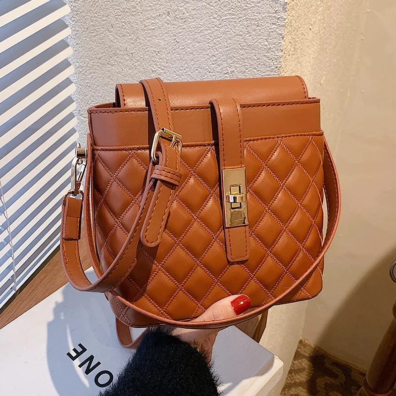 

Текстурированная портативная женская сумка, кожаная дизайнерская Новая модная сумка-мессенджер на одно плечо, переносная сумка-мешок с ром...