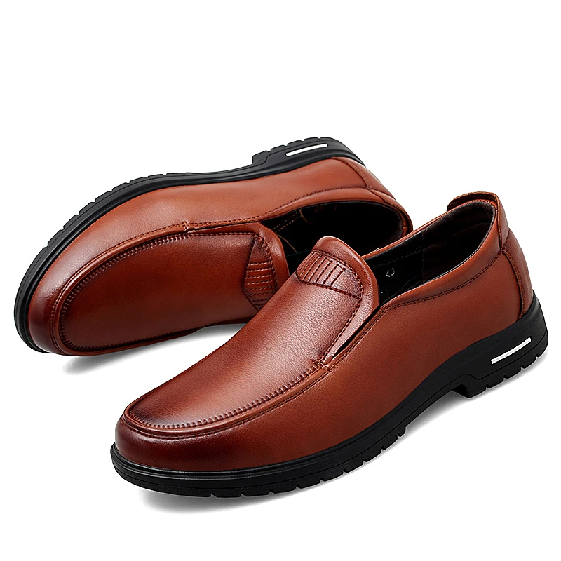 Повседневная кожаная обувь Мокасины мужские мягкие удобные туфли для вождения