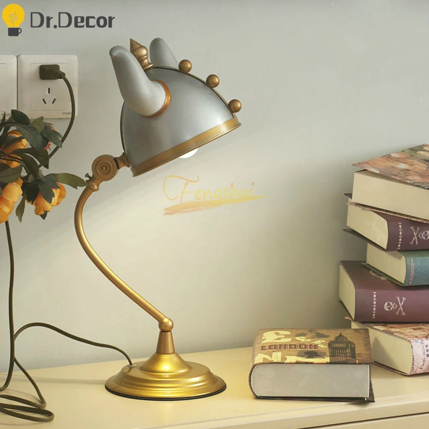 Verkauf Moderne LED Eisen Tisch Lampe Nordic Kreative Krieger Dekoration Tisch Lichter Schlafzimmer Wohnzimmer Tisch Lampe Kinder Zimmer Leuchten