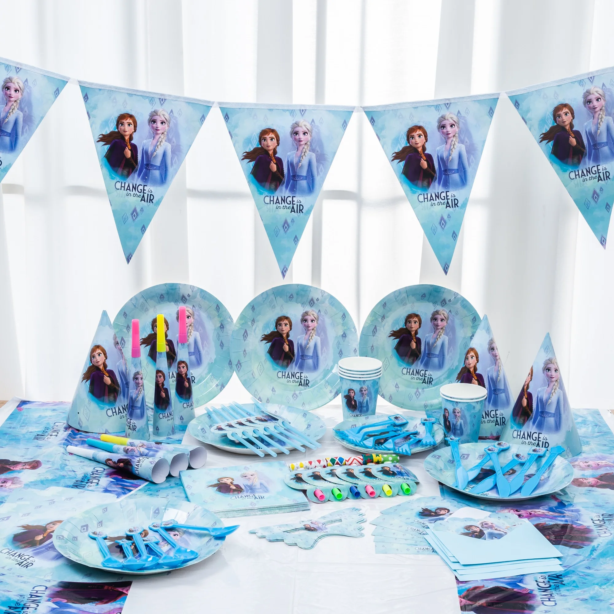 

Disney Frozen Anna and Elsa Princess Birthday Party Decorations Children Disposable Tableware Birthday Party Decoration Supplies