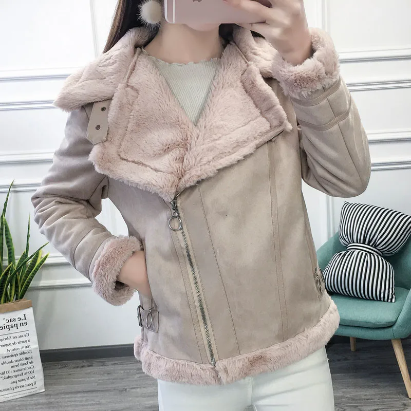 Новинка куртки из овечьей кожи женская зимняя одежда 2019 г. короткая байкерская