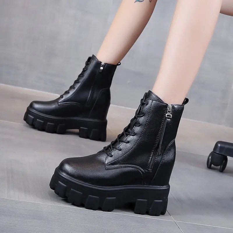

Inner Increase Martin Boots Women's 2020 Autumn and Winter New British Small Thick Bottom Side Zipper 9cm Short Women's Boots