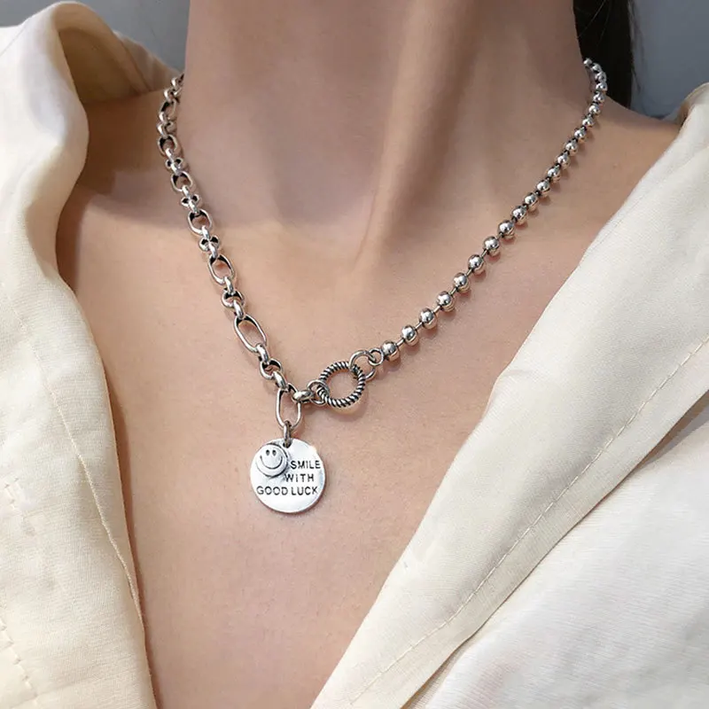 

S925 Sterling Silver Necklace for Women Retro Fashion Smile Smile Clavicle Chain Jewelry Wholesale