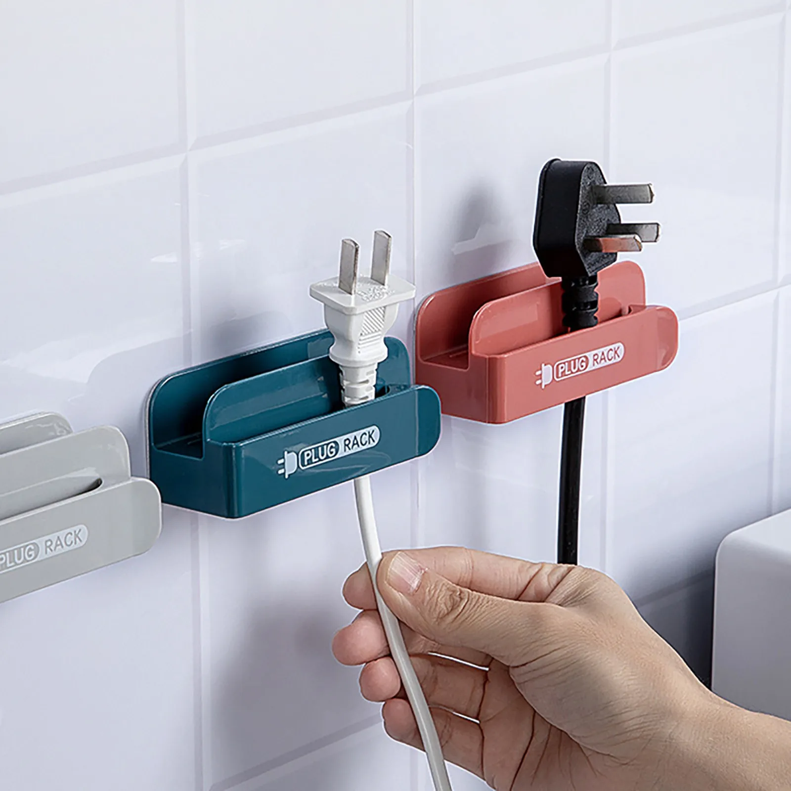 Держатель для штепсельной вилки легко организовать красивые маленькие и