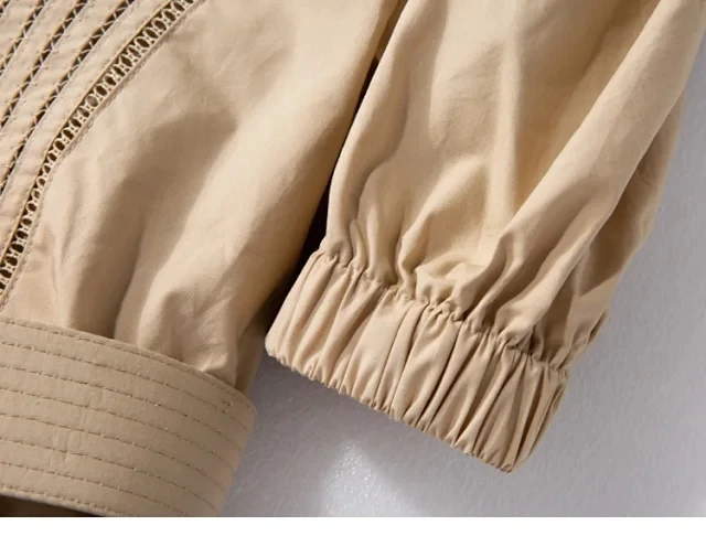 

Women Deep V Lace Stitching Playsuits Ruffled High Waist Puff Sleeve Sashes Lady Summer Rompers with Buttons 2020 New