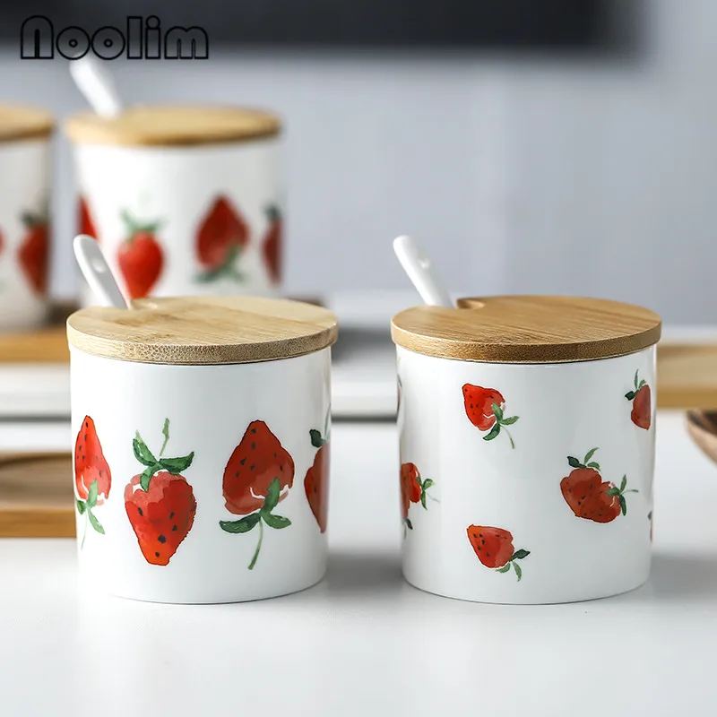 Strawberry Condiment Salt Tank Seasoning Box Nordic Style Jar Ceramic Spice with Bamboo Tray Set Kitchen Supplies | Дом и сад