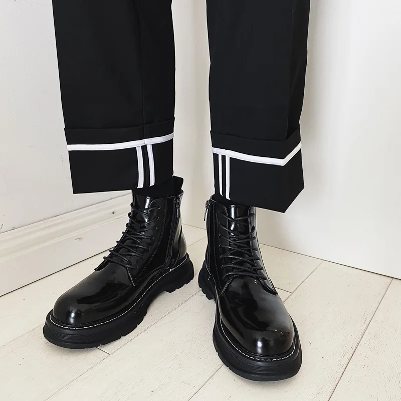 

Men's Chelsea boots, men's mid-cut Martin boots, British style leather shoes, youth retro tooling boots, youth men's shoes