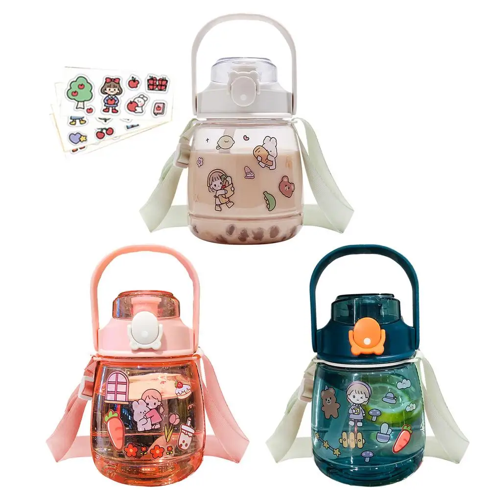 

Детская мультяшная бутылка для воды, портативная соломенная чашка большой емкости, уличная бутылка для питья (случайный цвет, обратите вним...