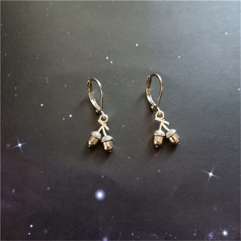 Pinecone Рычажные задние серьги Pinecones крошечные орех в форме сосны левербедки