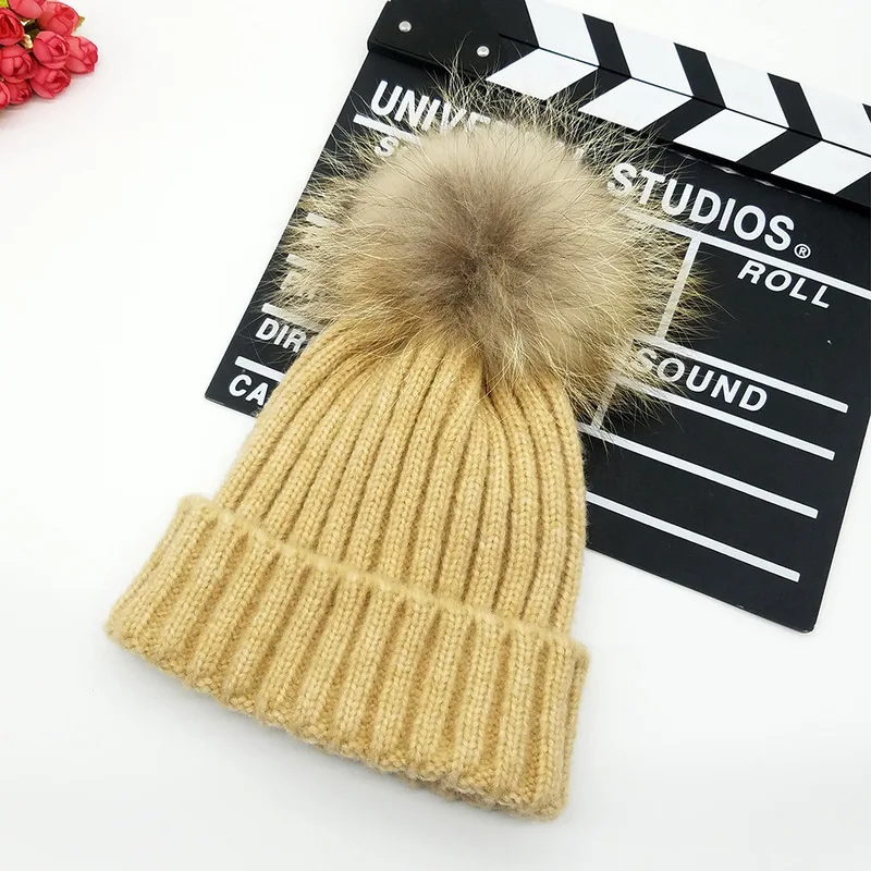 

Hat Woman Winter Korean Version Versatile Real Fox Wool Ball Wool Blended Winter Warm Wool Knitting