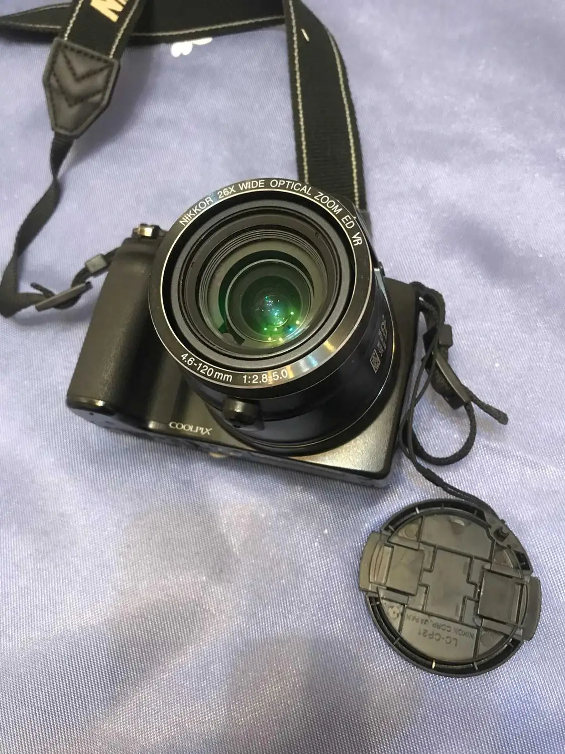 Б/у NIKON P100 Камера Coolpix P100 10 мегапикселя; цифровая камера с 26x оптический поглощения вибраций(VR) с переменным фокусным расстоянием и 3-дюймовая пленка ЖК-дисплей