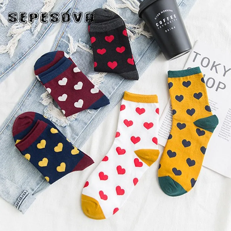 

Love Socks Heart Pattern Women Short Black Casual Cotton Cute Sock Fashion Female Warm College Socks Winter Christmas Sports Sox