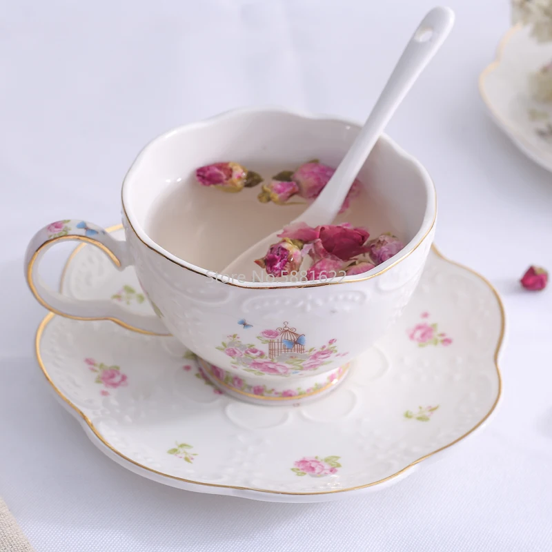 

Nordic Tea Cup Luxury High Quality White Ceramic Cup Creative with Spoon Ceramica Home Afternoon Coffee Tea Cup MM60BYD