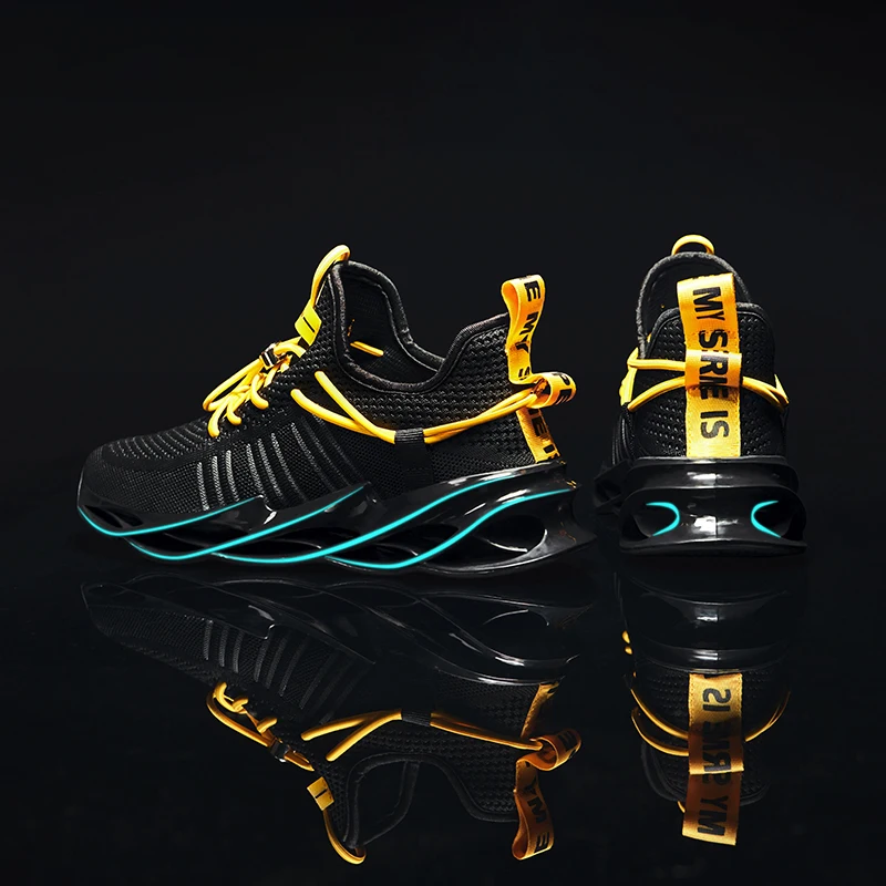 Мужские износостойкие кроссовки больших размеров черные эластичные мягкие