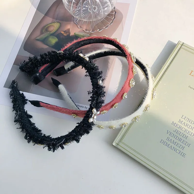 

Diamond-studded solid color plush headband Fashion hair accessories Women fine-rim pearl headband Wild hair band headwear winter