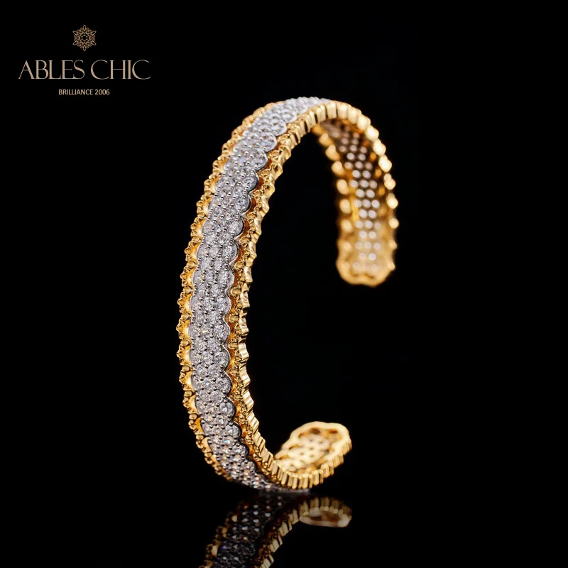 

Браслет из серебра 925 пробы с микрозакрепкой из фианита