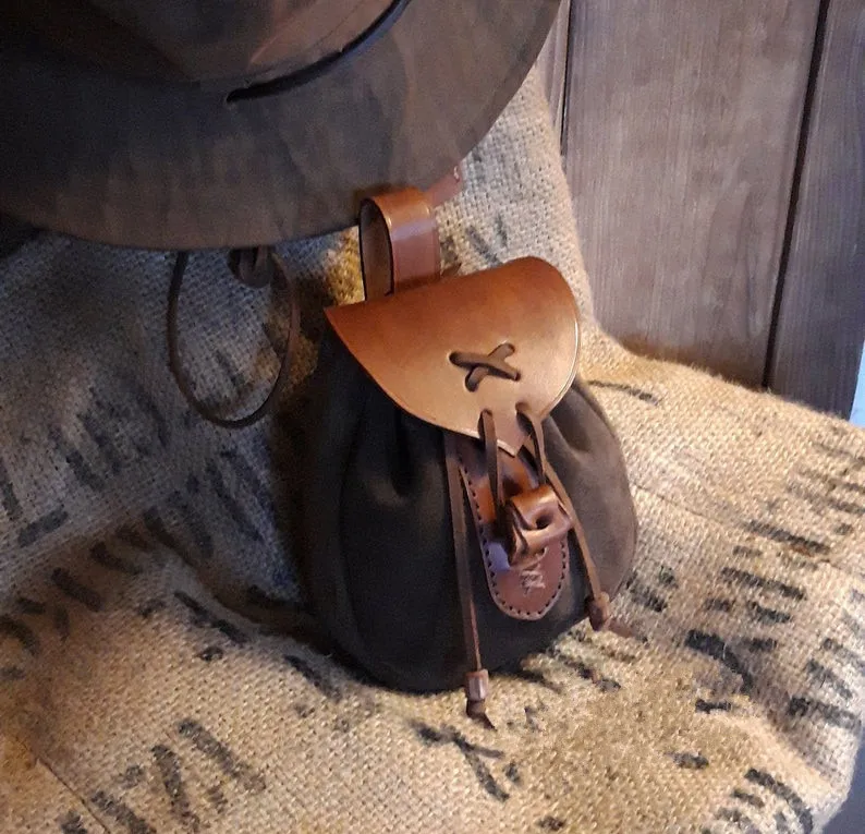 Кожаный кошелек на шнурке в средневековом стиле викингов маленькая сумочка с